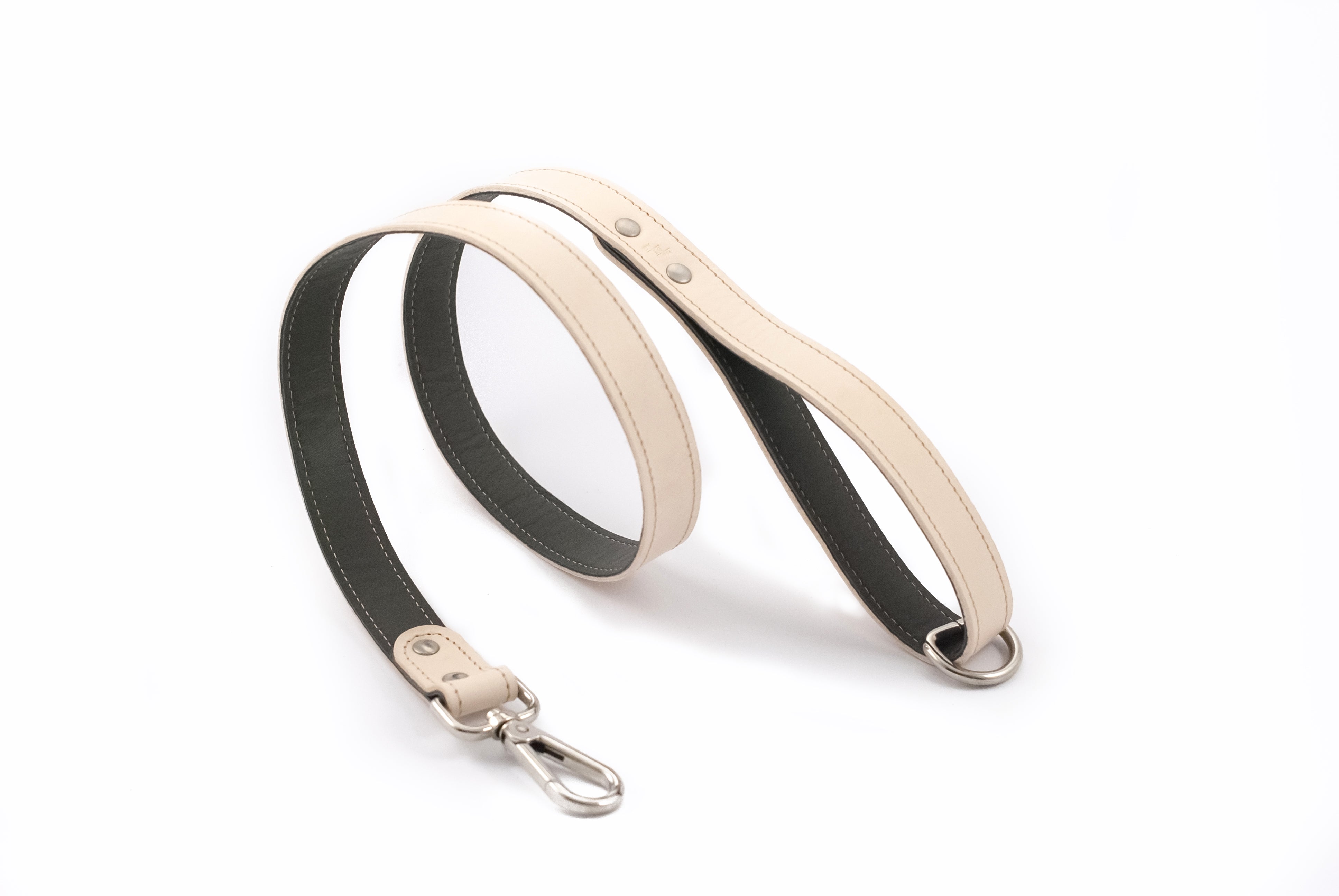 Simple Leash- for taller dogs and those who prefer to keep their dogs closer